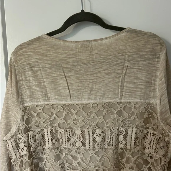 Chico's Beige Lace Detail Women's Top - Picture 8 of 10